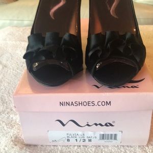 Nina dress shoes - size 8.5M
